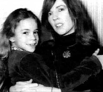 music-celebrity-mariah-carey-mom-patricia-hickey-young-image-picture