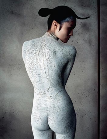 top-female-asian-fashion-model-chinese-sui-he-iD-magazine-cover-2012-photo-pictures