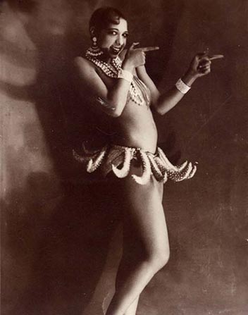 dancer-entertainer-josephine-baker-costumes-photo-pictures1