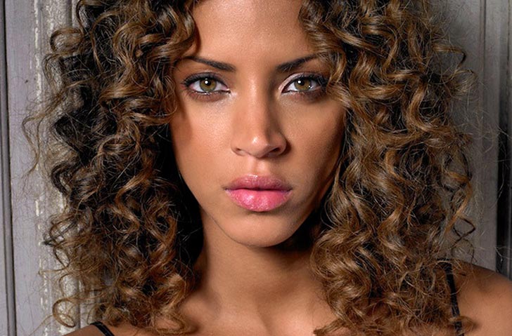 Noemie lenoir hot