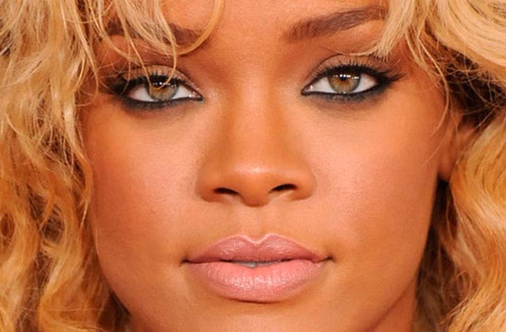 BEDSTE fakta om Rihanna: Most Googled Eyes In Music