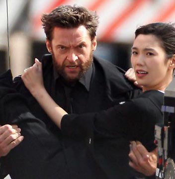 the-wolverine-movie-film-japanese-actress-model-tao-okamoto-hugh-jackman-photo-picture