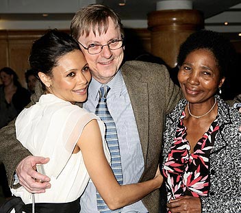 film-celebrity-thandie-newton-parents-mother-nyasha-father-nick-race-ethnicity-photo-picture1